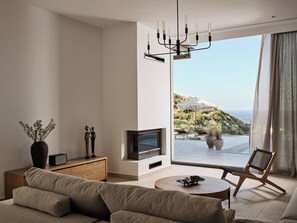 Smart TV, fireplace, table tennis, books