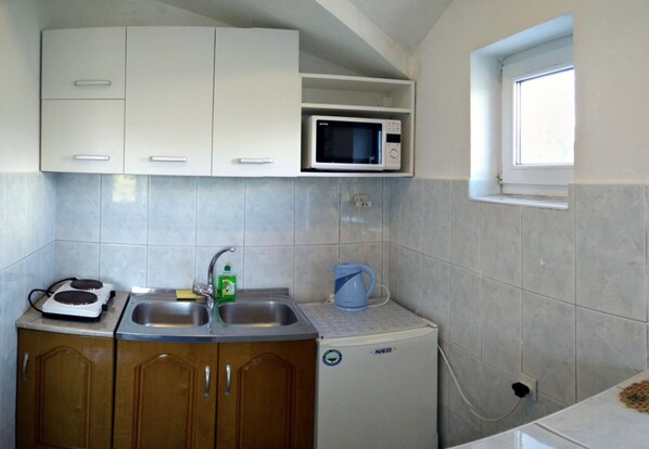 Apartment, Smoking - Standard Studio With Terrace Balcony 2 Adults (Gošici)