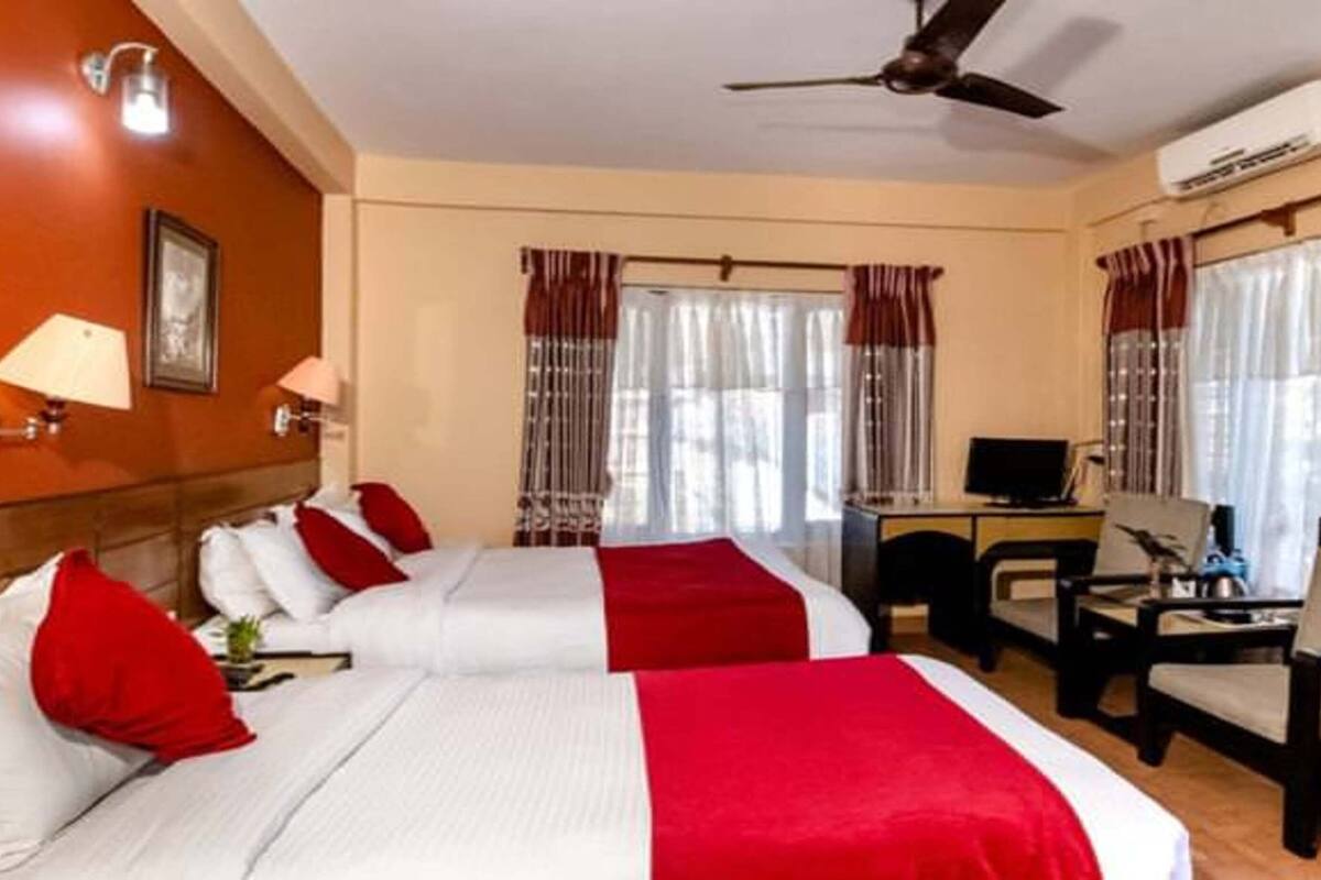 Deluxe Triple Room | Free WiFi, bed sheets