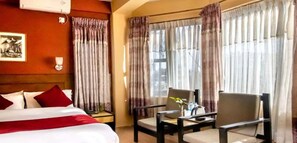 Deluxe Single Room | Free WiFi, bed sheets - MeroStay 241 The Inn (Pokhara)