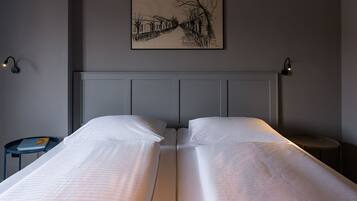 Standaard kamer | Een bureau, gratis wifi