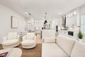 تلفزيون ذكي، تنس طاولة، كُتُب