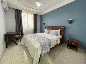 Junior Suite | Iron/ironing board, free WiFi - Résidence Khety (Yaoundé)