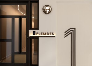 Interior entrance - Pleiades Urban Stay by Semavi (Heraklion)