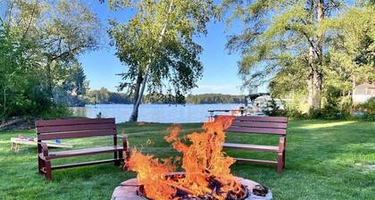 The Eagles Nest, Lakeside Fresh Renovation!