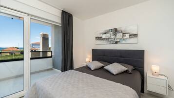 Villa, 3 Bedrooms, Private Pool, Sea View | 3 bedrooms, free cribs/infant beds, bed sheets