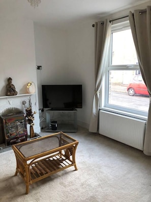 Ferienhaus | Wohnbereich | Fernseher