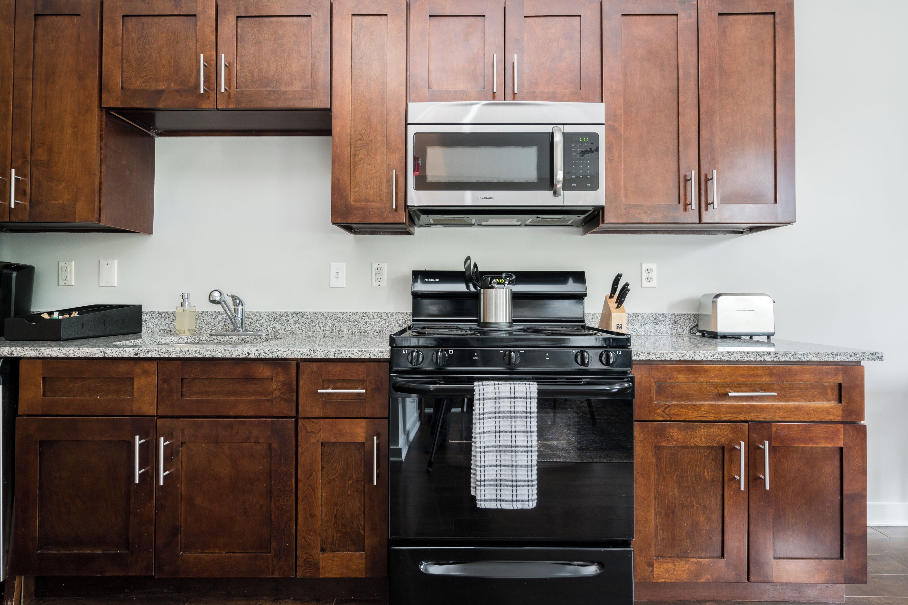 Classic Studio, Non Smoking | Private kitchen