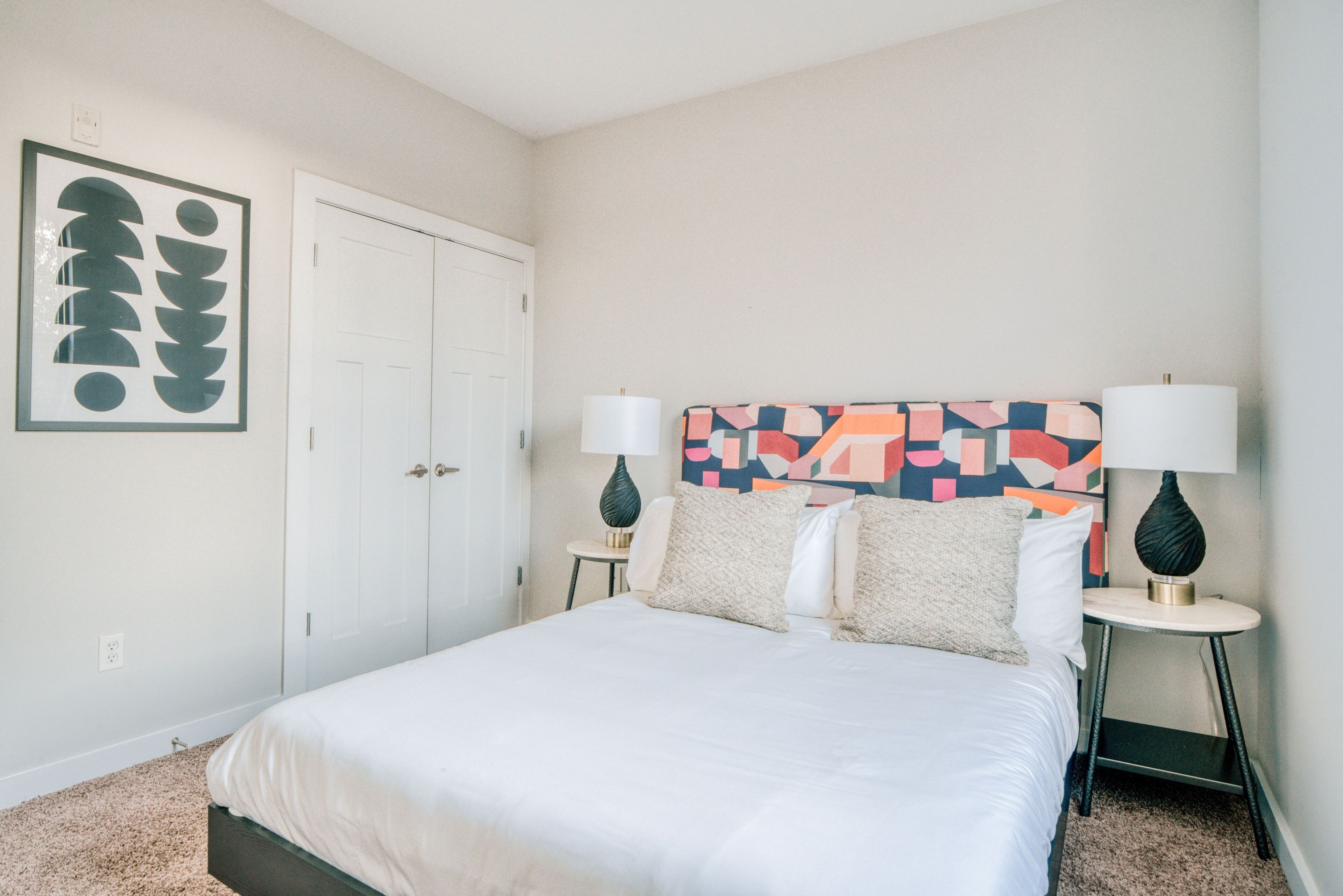 Apartment, 3 Bedrooms, Non Smoking | Laptop workspace, iron/ironing board, WiFi (free), bed sheets