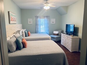 2 bedrooms, free WiFi, bed sheets - Sea Trail Condo on Sunset Beach Golf Course (Sunset Beach)