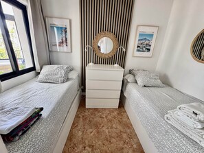 1 habitación, tabla de planchar con plancha, wifi y ropa de cama 