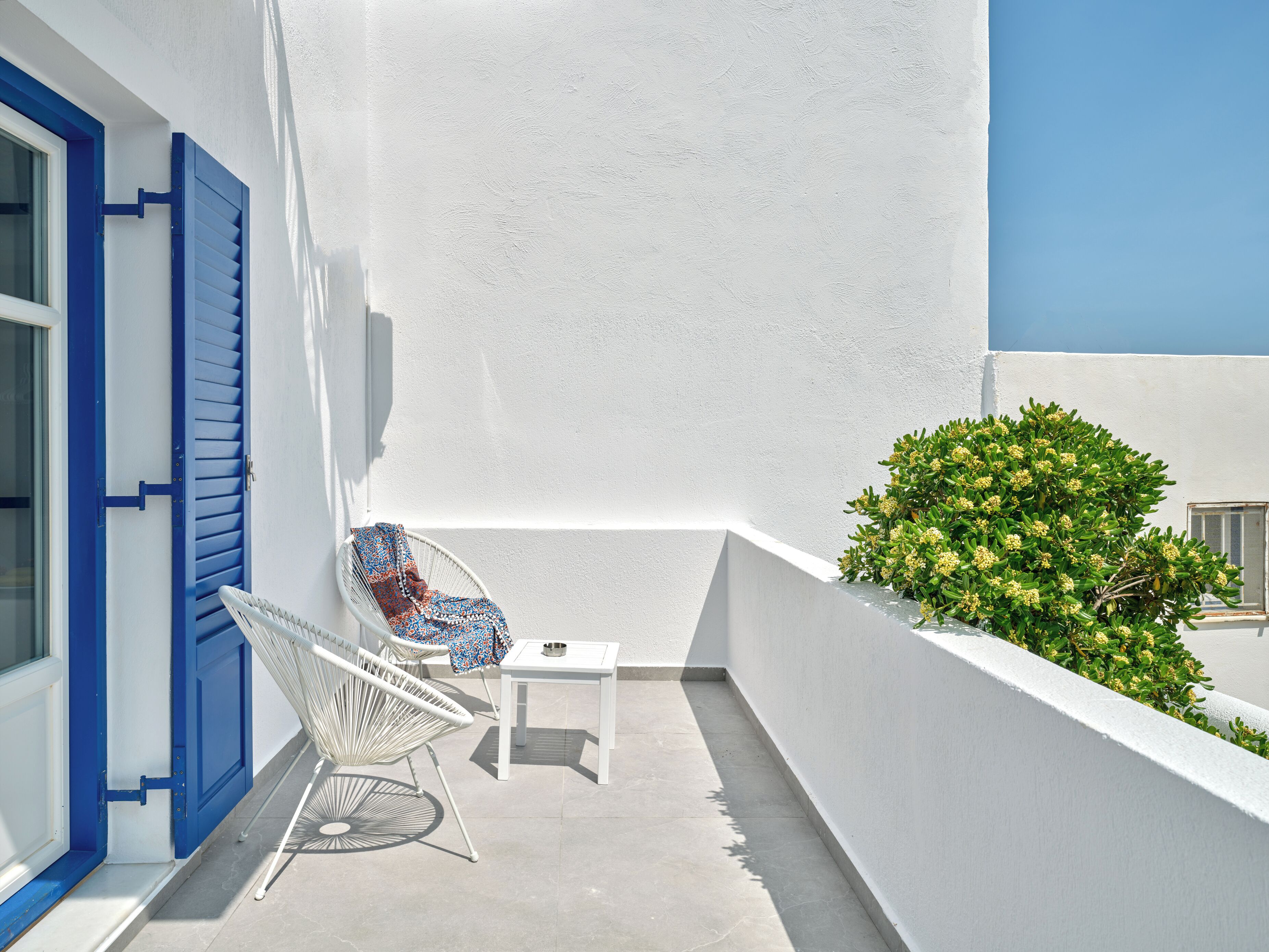 Cycladic Patio Studio in Naousa, Ground Floor | Terraza o patio