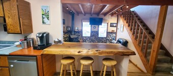 Juneau Cabin near Eaglecrest & Trails