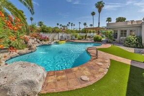 Unclassified image, 5 of 29, button