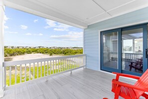 Property grounds - Dune Our Thing | Ocean Views + Rooftop Deck (North Topsail Beach)