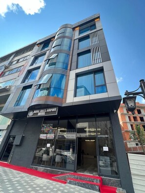 Exterior - Royal Mass Airport Business Hotel (Arnavutköy)