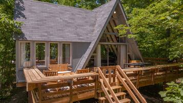 屋外ダイニングエリア