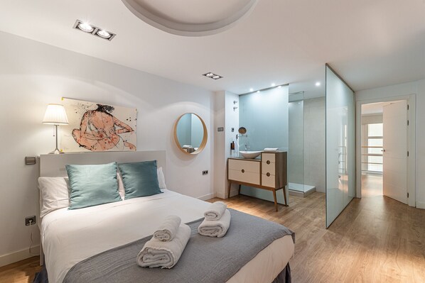 2 Schlafzimmer, Bügeleisen/Bügelbrett, kostenloses WLAN, Bettwäsche