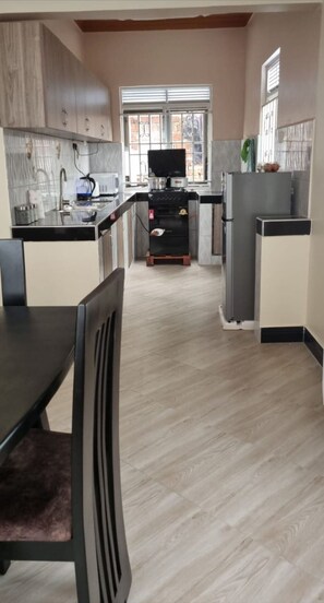 Private kitchen - Home in Namugongo (Kampala)