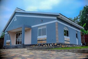 Exterior - Home in Namugongo (Kampala)