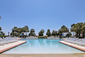 Beheizter Pool
