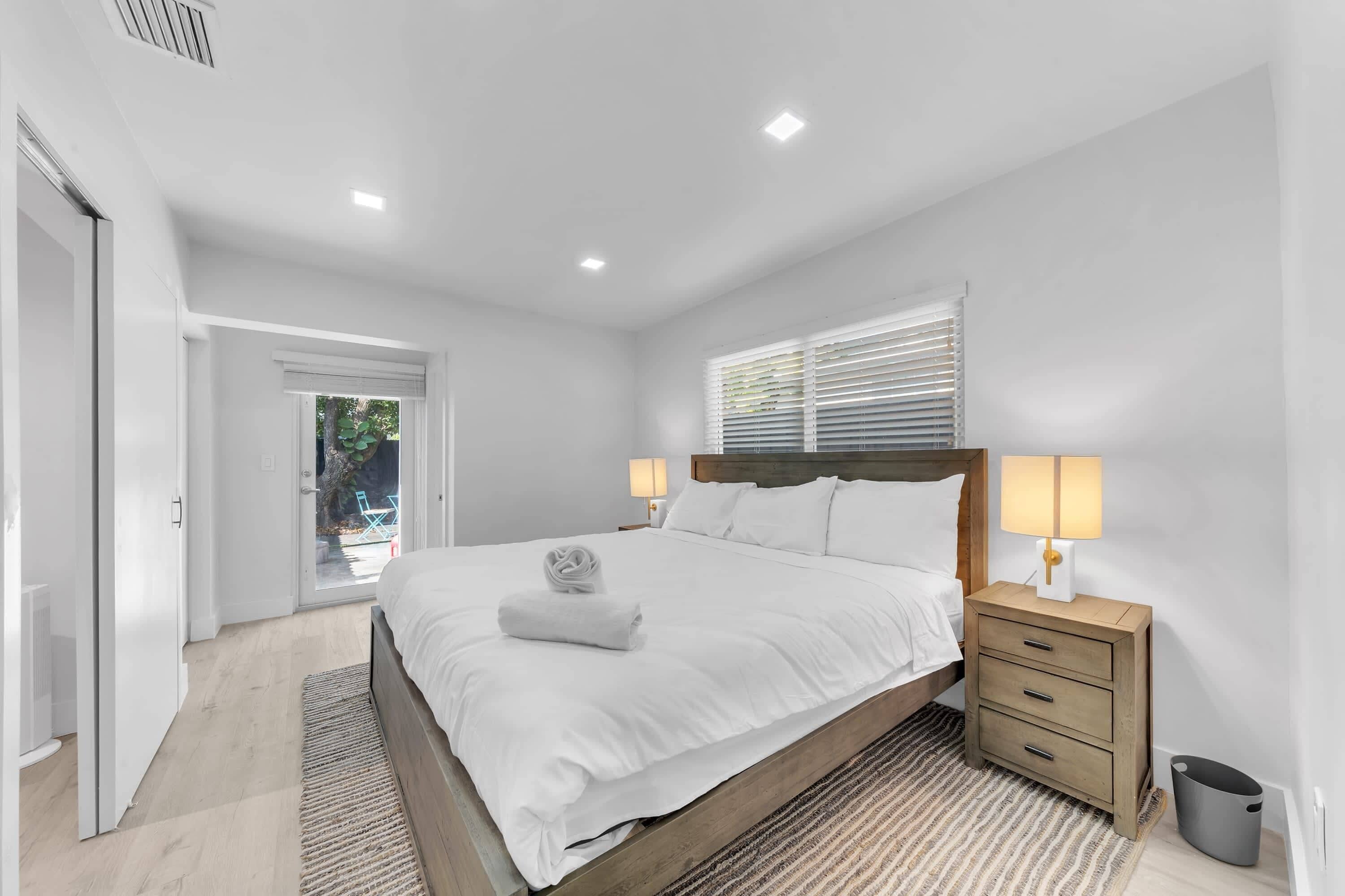 2 bedrooms, iron/ironing board, WiFi, bed sheets