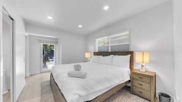 2 slaapkamers, een strijkplank/strijkijzer, wifi, beddengoed