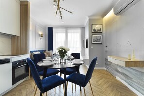 Design Apartment | Iron/ironing board, free WiFi