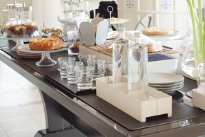 Dining - Ruby, room with bathroom.Villa Riva, tranquility,at the foot of the Little Dolomites. (Badia Calavena)