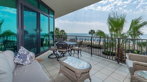 Condo, 3 Bedrooms | Property grounds