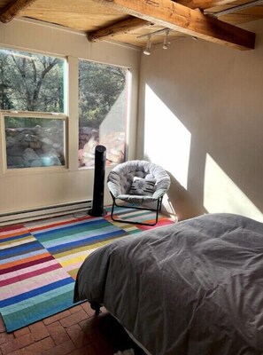 2 chambres, coffres-forts dans les chambres, bureau, Wi-Fi gratuit