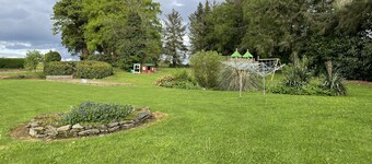 Adjoining houses with heated pool, WIFI, kid friendly