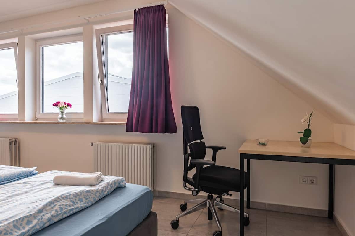 Double or Twin Room, 1 Double Bed | Desk, laptop workspace, blackout drapes, soundproofing