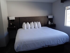 1 bedroom, down duvets, free WiFi, bed sheets - Ponderosa Lodge, an Ascend Collection Hotel (Red River)
