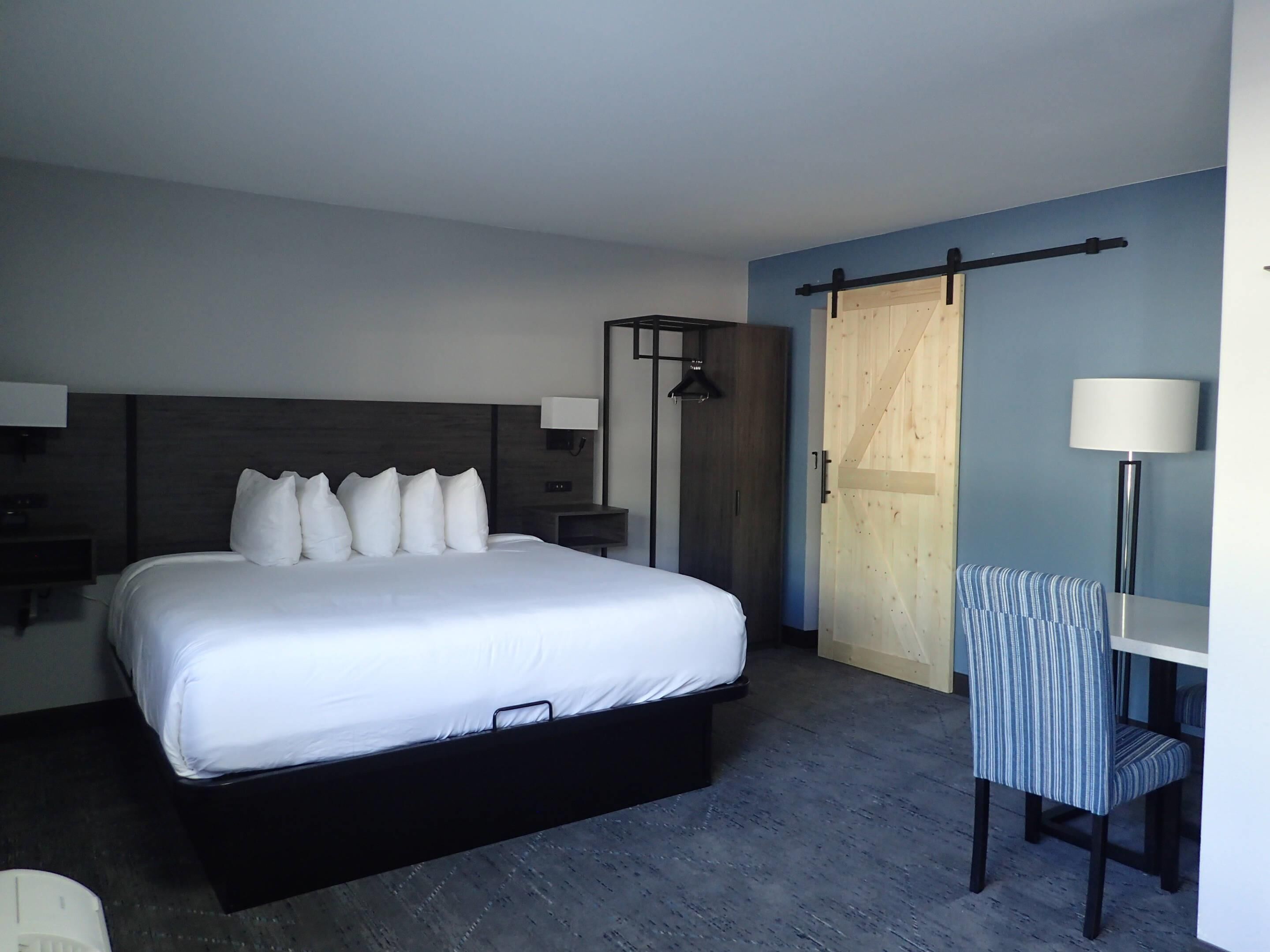 1 bedroom, down duvets, free WiFi, bed sheets