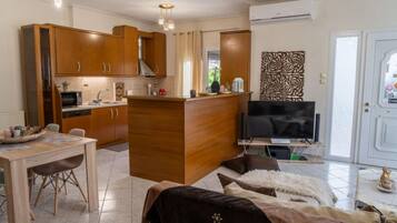 House, Smoking | 2 bedrooms