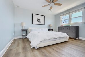 3 bedrooms, iron/ironing board, free WiFi, bed sheets