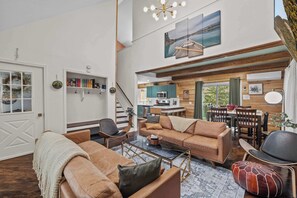 TV, fireplace, offices