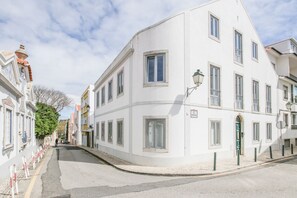 Esterni