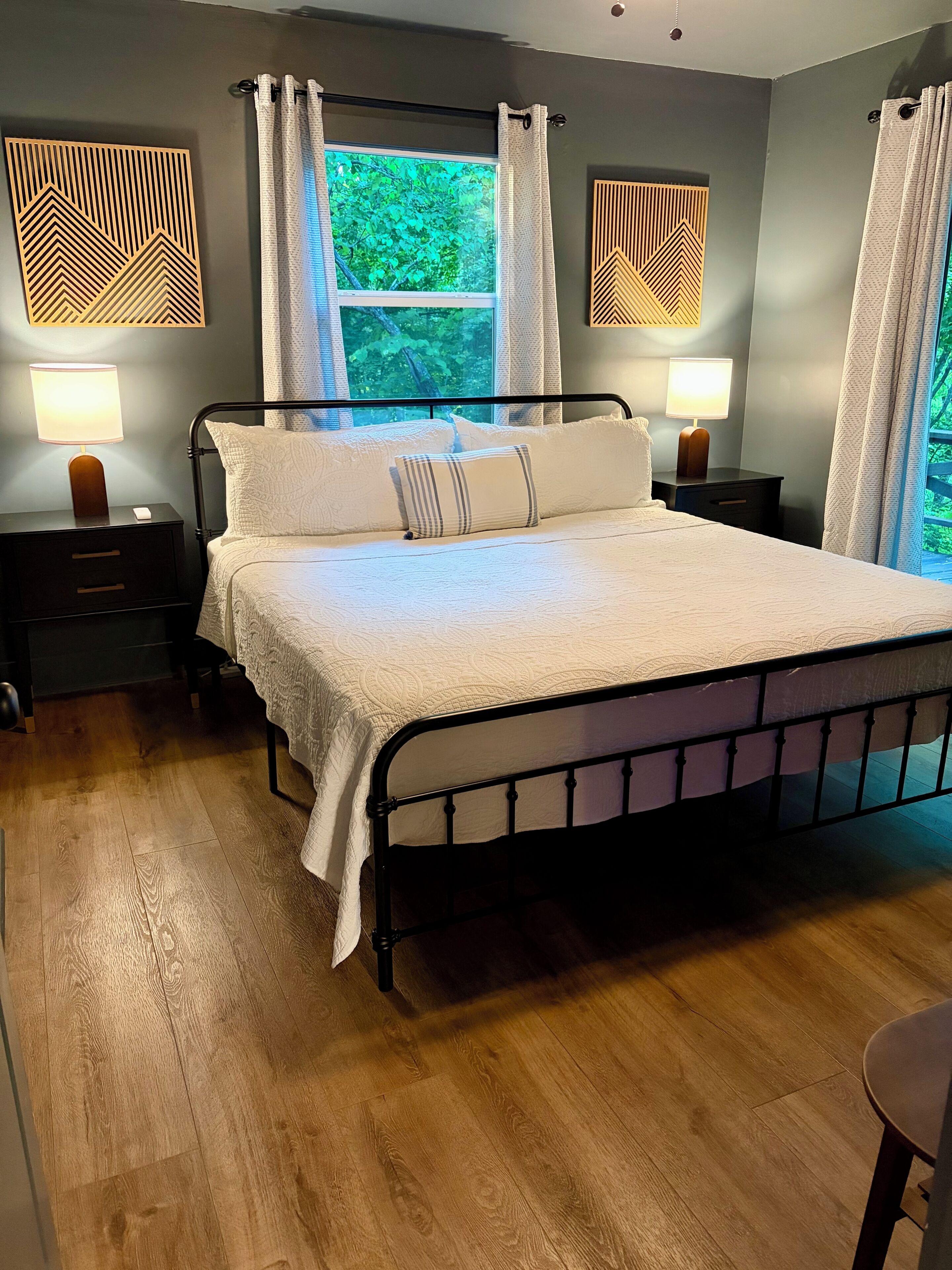 2 bedrooms, WiFi, bed sheets