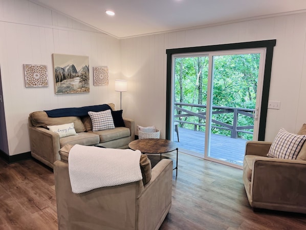 Smart-tv och eldstad