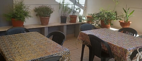 Classic Townhome | Terrace/patio