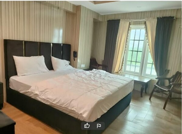 Deluxe Double Room | Soundproofing, iron/ironing board, free WiFi, bed sheets - Hotel 5Star & Restaurant skardu (Skardu)