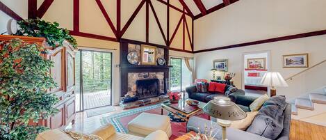 تلفزيون، مدفأة، كرة قدم الطاولة، تنس طاولة