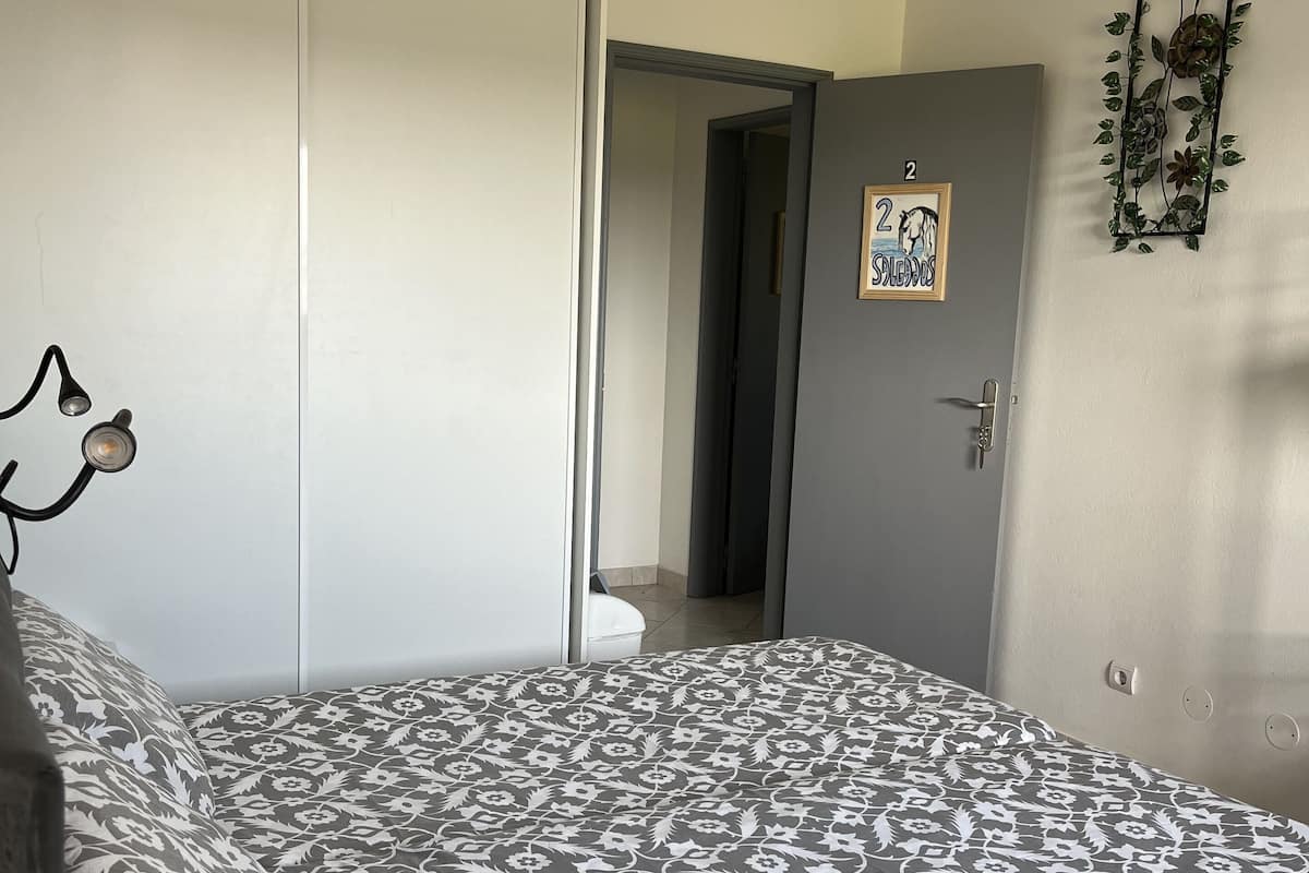 Chambre Salgados 4 personnes | 1 bedroom, in-room safe, individually decorated, individually furnished