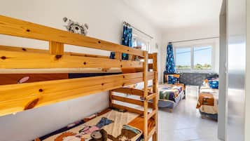 Chambre Rocha 7 Personnes | Caja fuerte, decoración individual, mobiliario individual