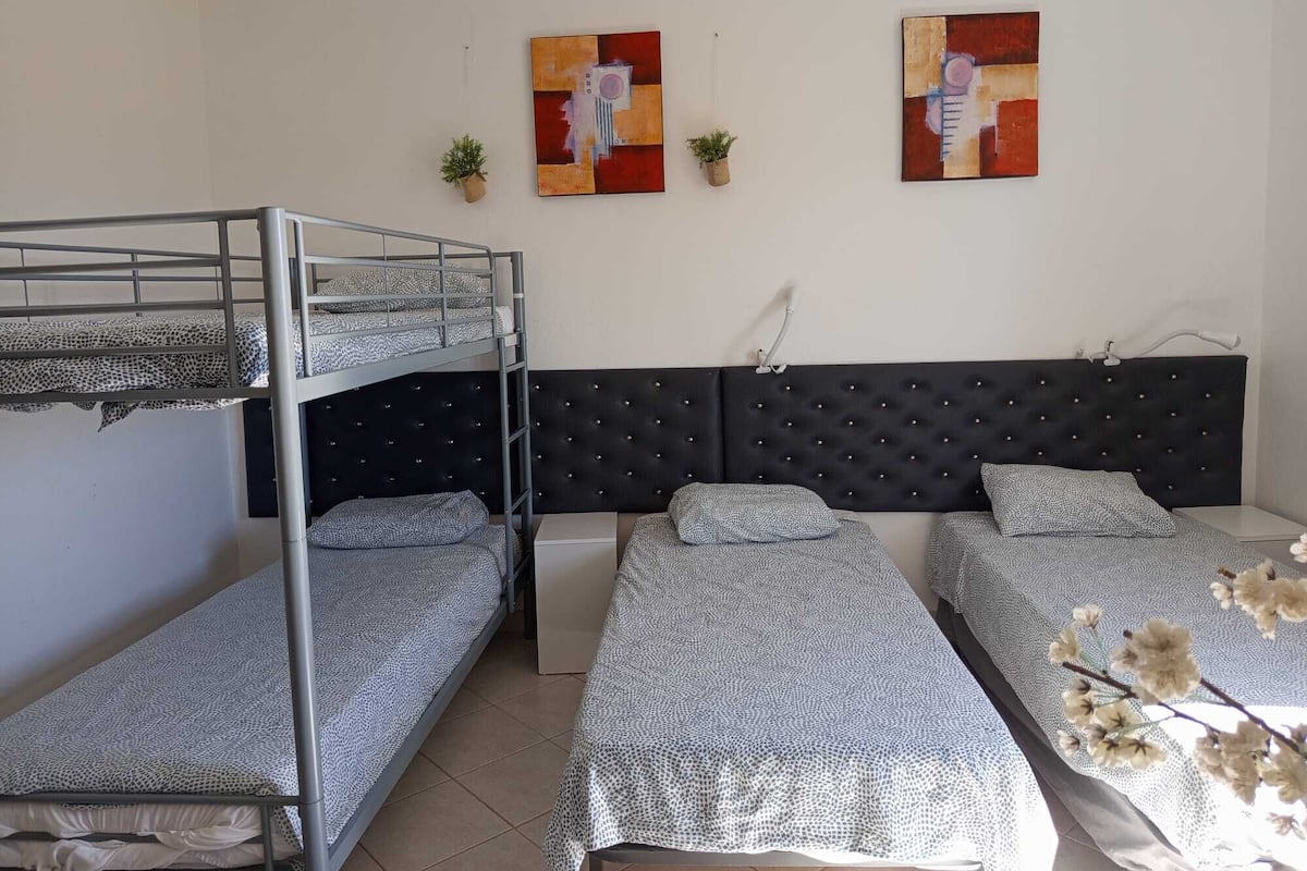 Chambre Falésia 4 personnes | Sängtillbehör av högsta kvalitet och värdeförvaringsskåp på rummet