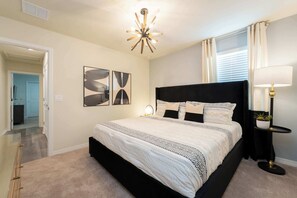 9 soveværelser, skrivebord, strygejern/strygebræt, weekendseng