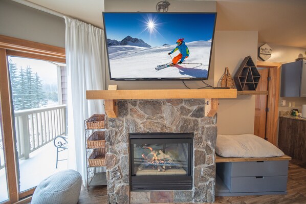 Condo Deluxe, 2 habitaciones, balcón, vista a la montaña (Red Hawk Lodge 2220) | Exterior