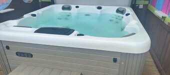 The Cabin Quiet, Relaxing and dog Friendly